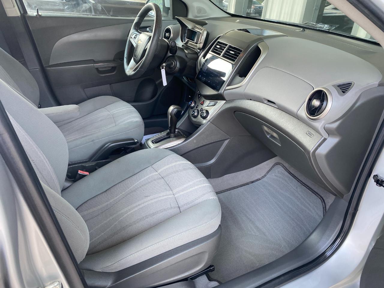 Chevrolet Sonic 2LT Sedan 2012