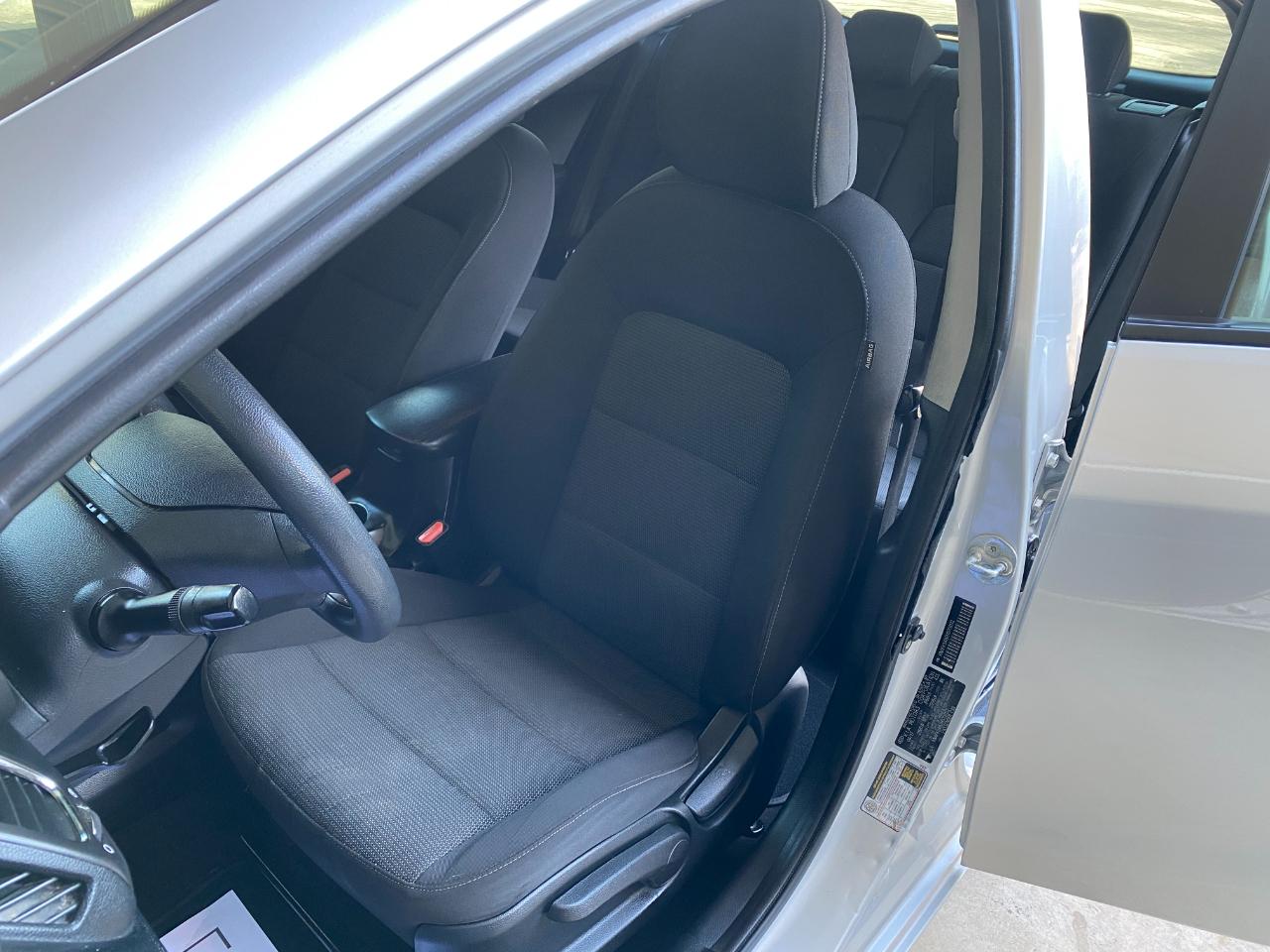 Kia Forte 5-Door LX 2017