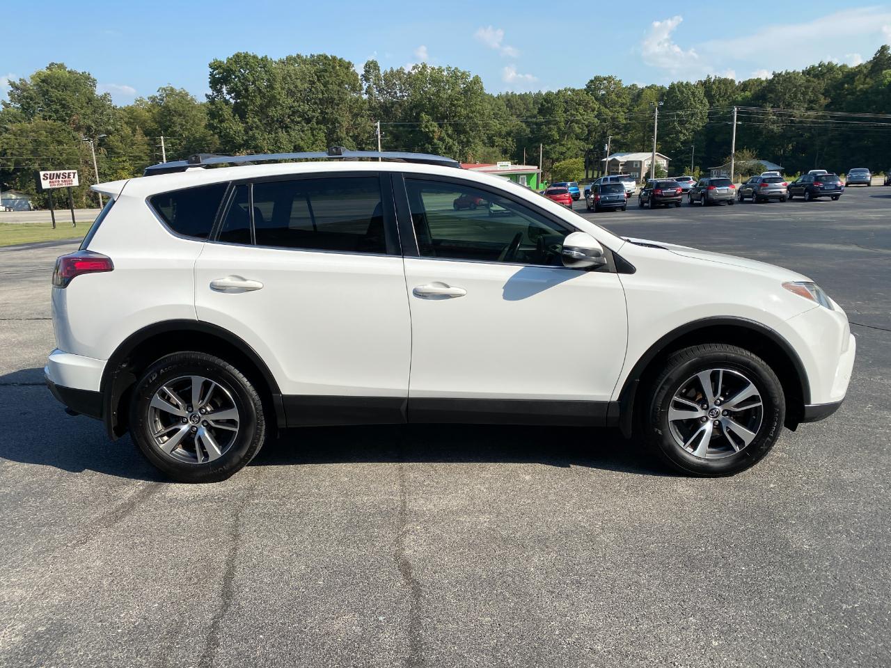 Toyota RAV4 XLE FWD 2018