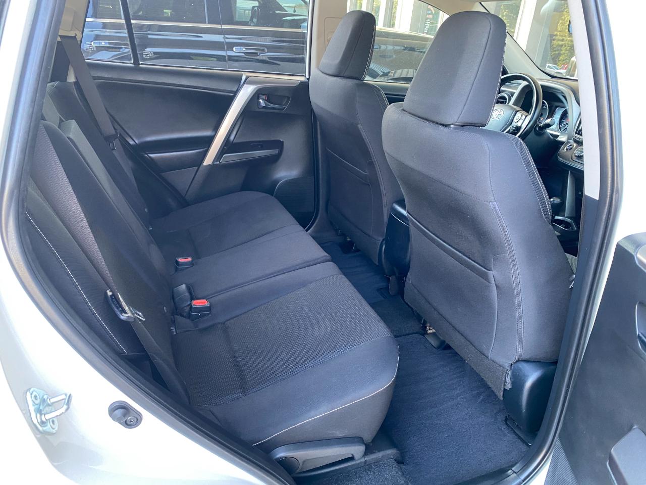 Toyota RAV4 XLE FWD 2018