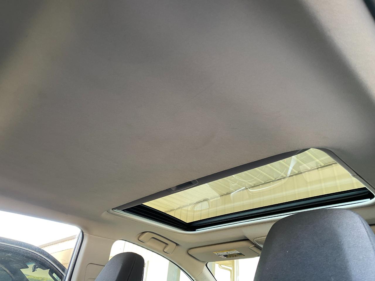 Toyota RAV4 XLE FWD 2018