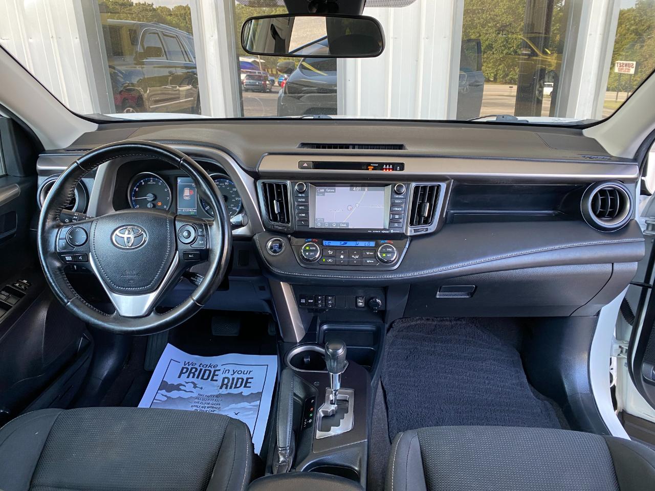 Toyota RAV4 XLE FWD 2018
