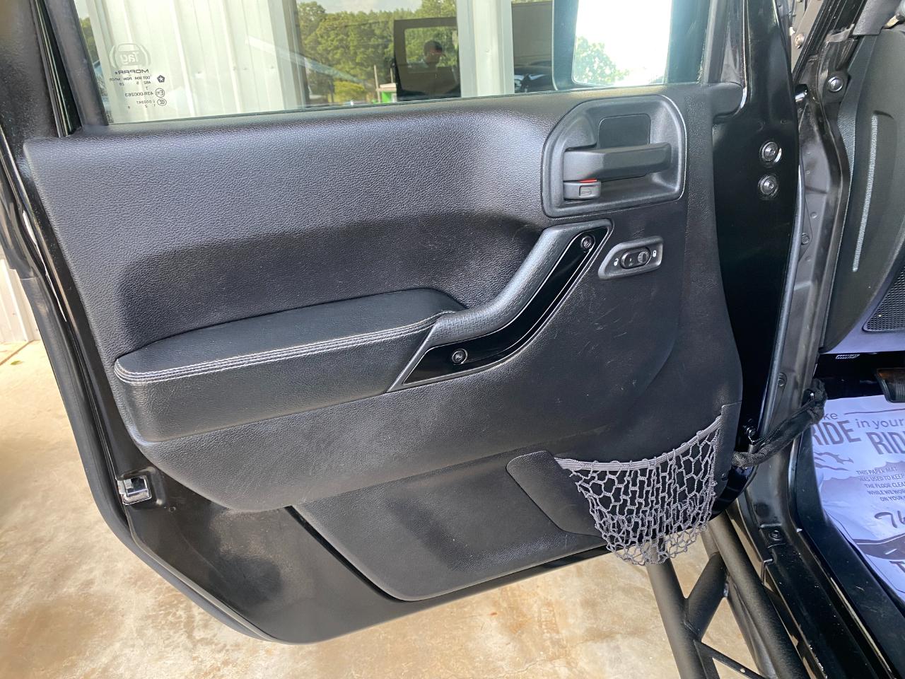 Jeep Wrangler Sahara 4WD 2016
