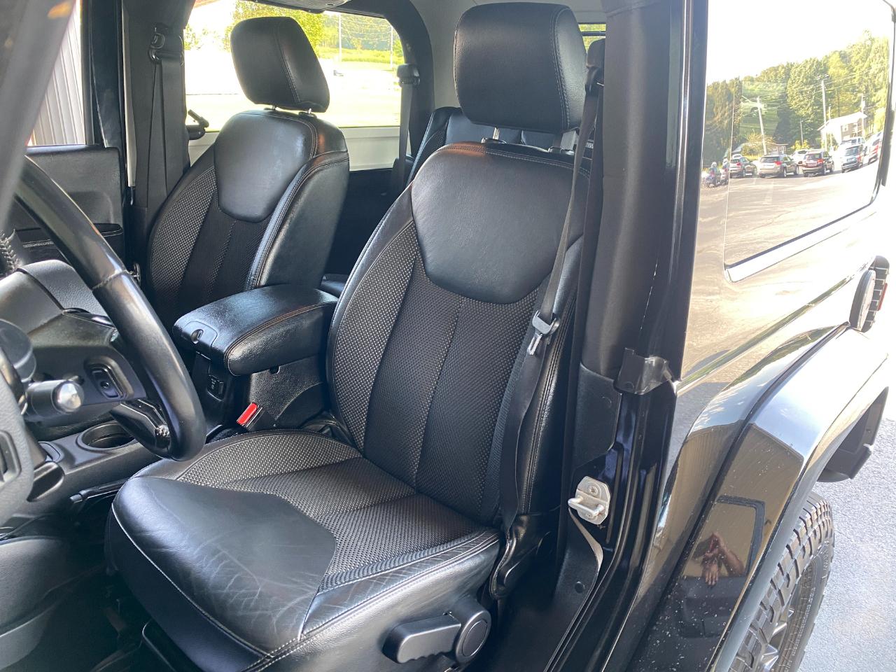 Jeep Wrangler Sahara 4WD 2016