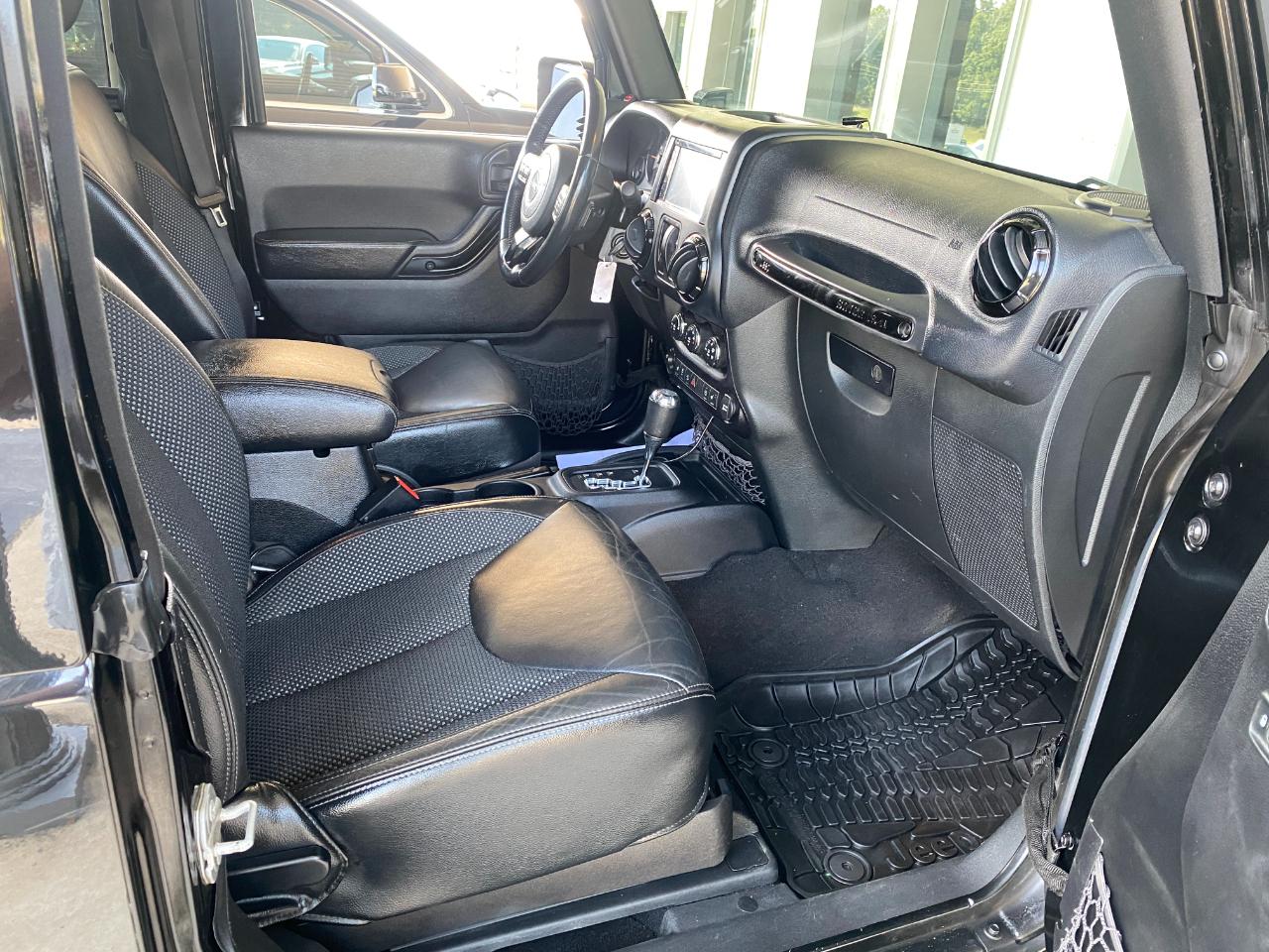 Jeep Wrangler Sahara 4WD 2016