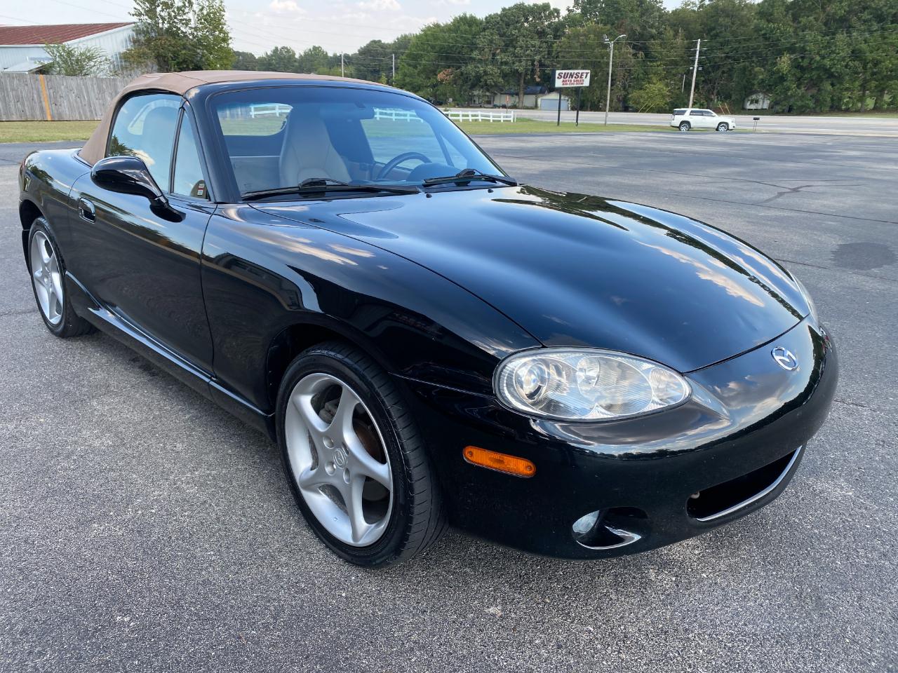 Mazda MX-5 Miata Base 2001