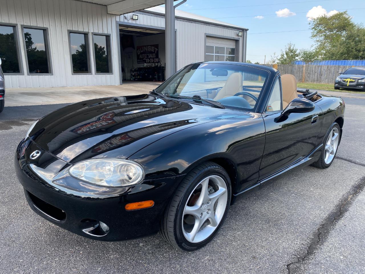 Mazda MX-5 Miata Base 2001