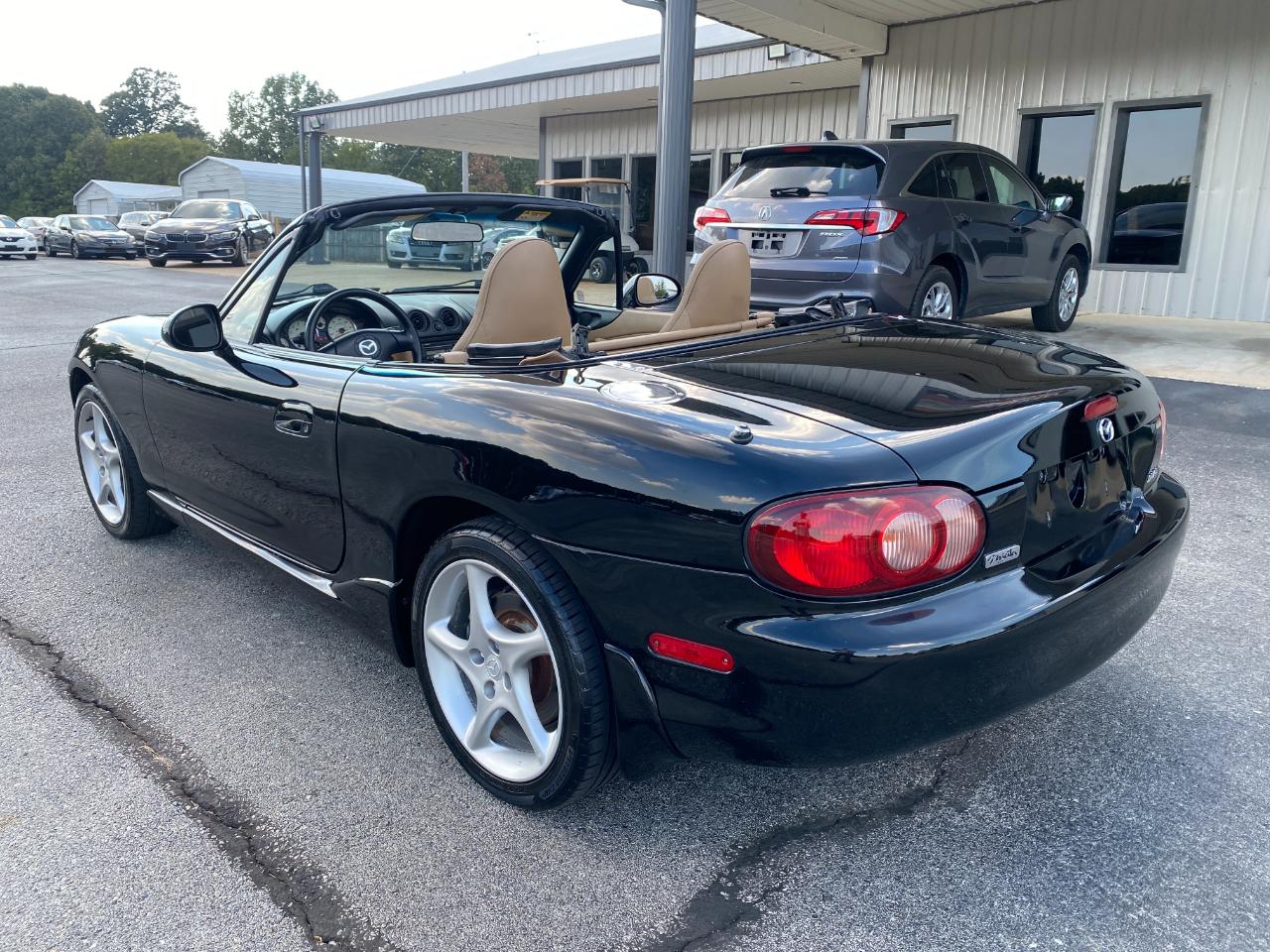 Mazda MX-5 Miata Base 2001