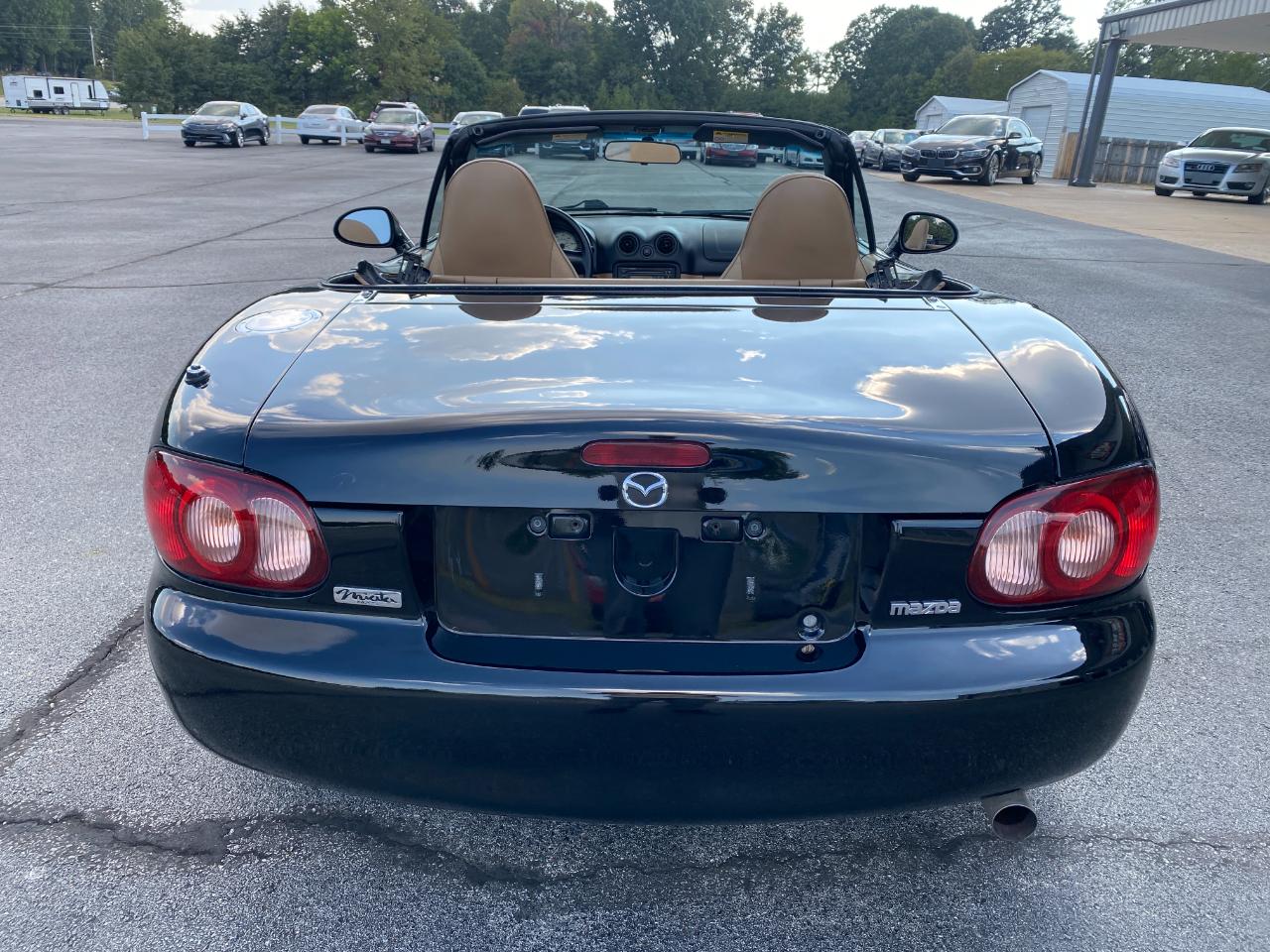 Mazda MX-5 Miata Base 2001