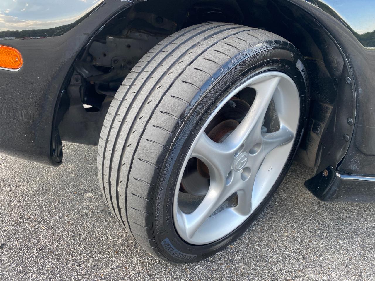 Mazda MX-5 Miata Base 2001