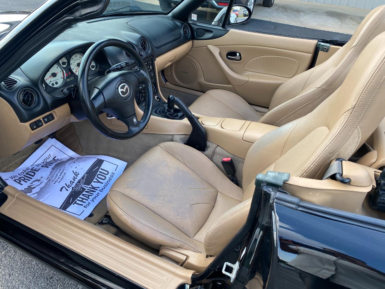 Mazda MX-5 Miata Base 2001