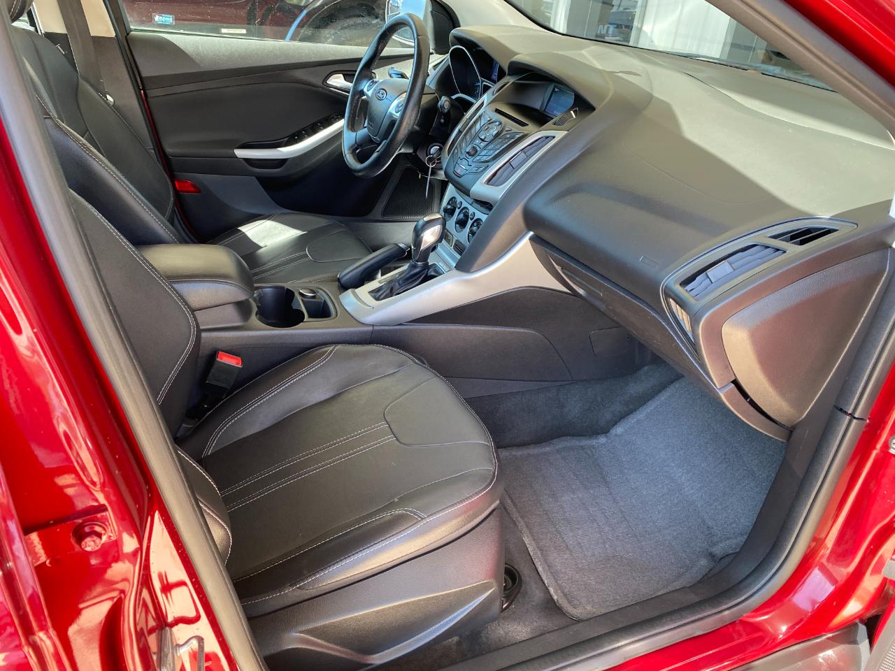 Ford Focus SE Hatch 2014