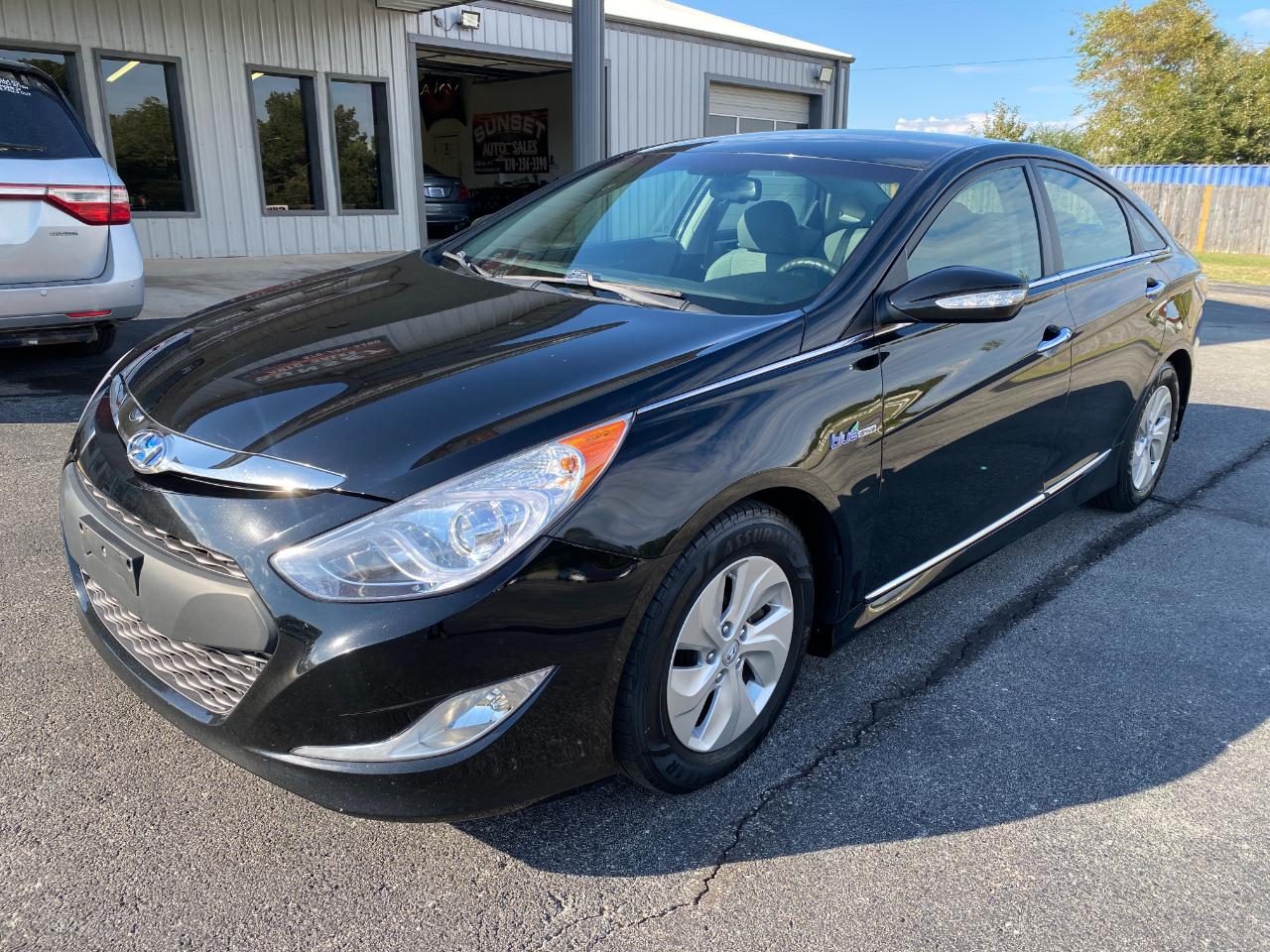 Hyundai Sonata Hybrid Sedan 2015