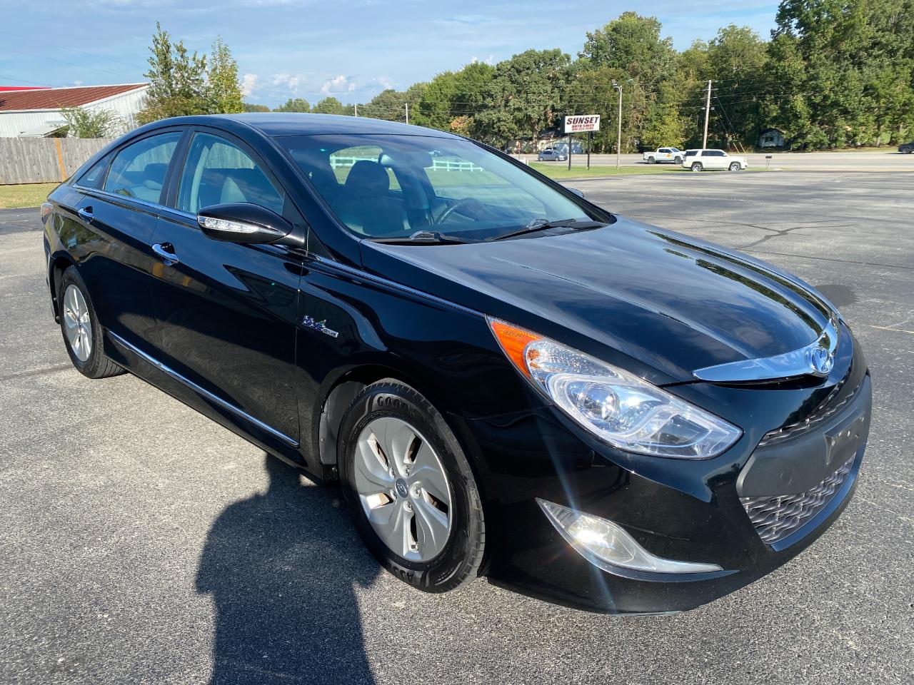 Hyundai Sonata Hybrid Sedan 2015