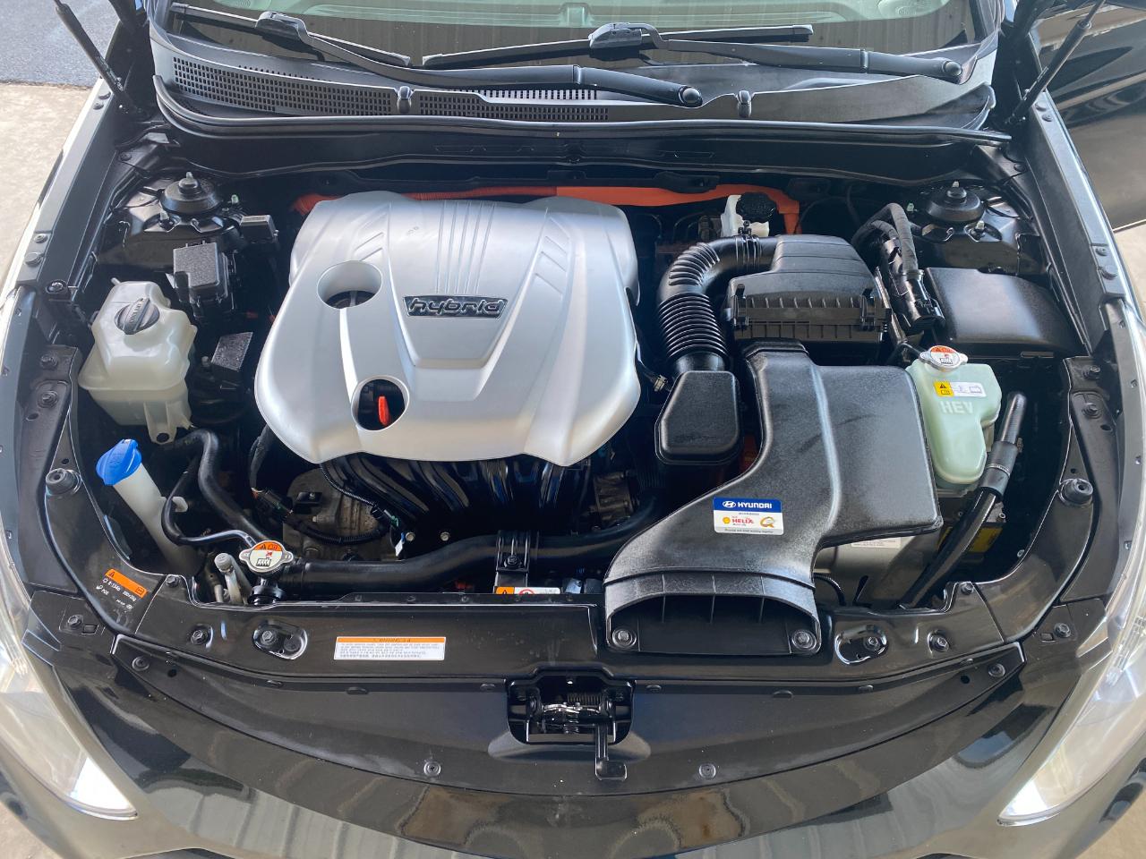 Hyundai Sonata Hybrid Sedan 2015
