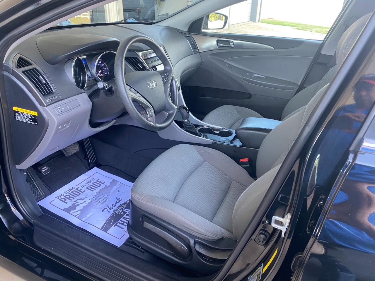 Hyundai Sonata Hybrid Sedan 2015