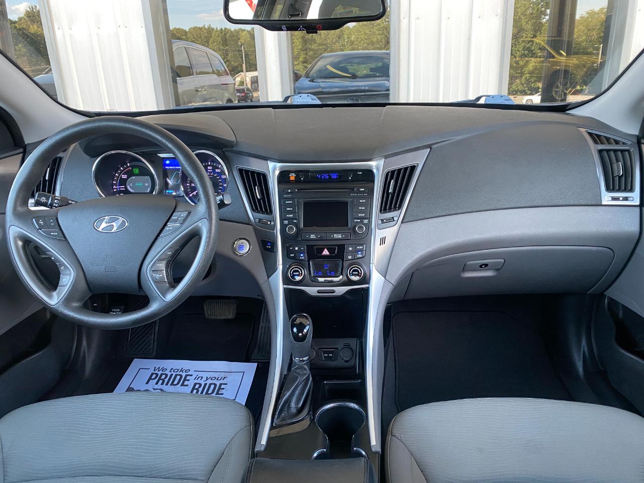 Hyundai Sonata Hybrid Sedan 2015