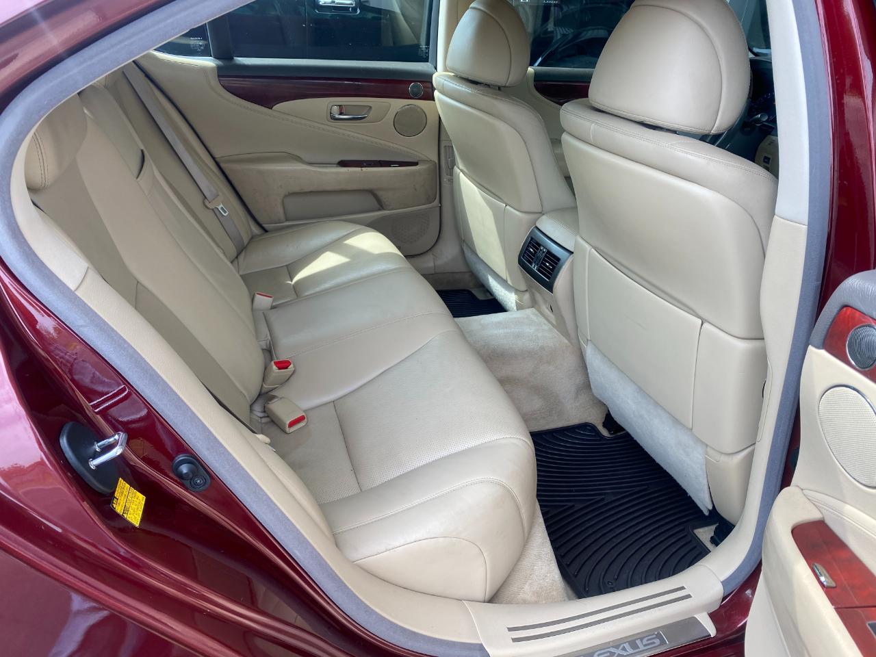 Lexus LS 460 Luxury Sedan 2008