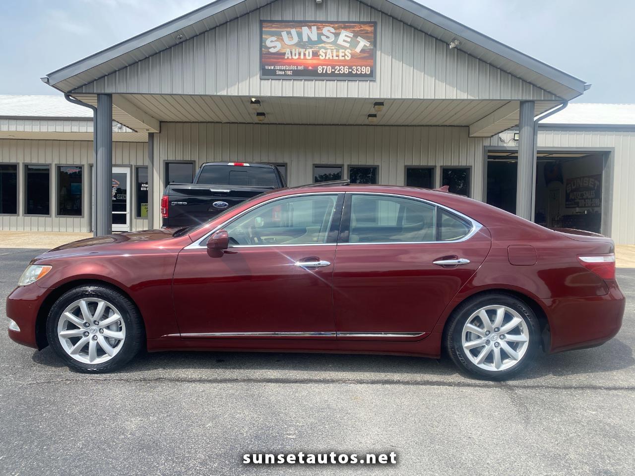 Lexus LS 460 Luxury Sedan 2008