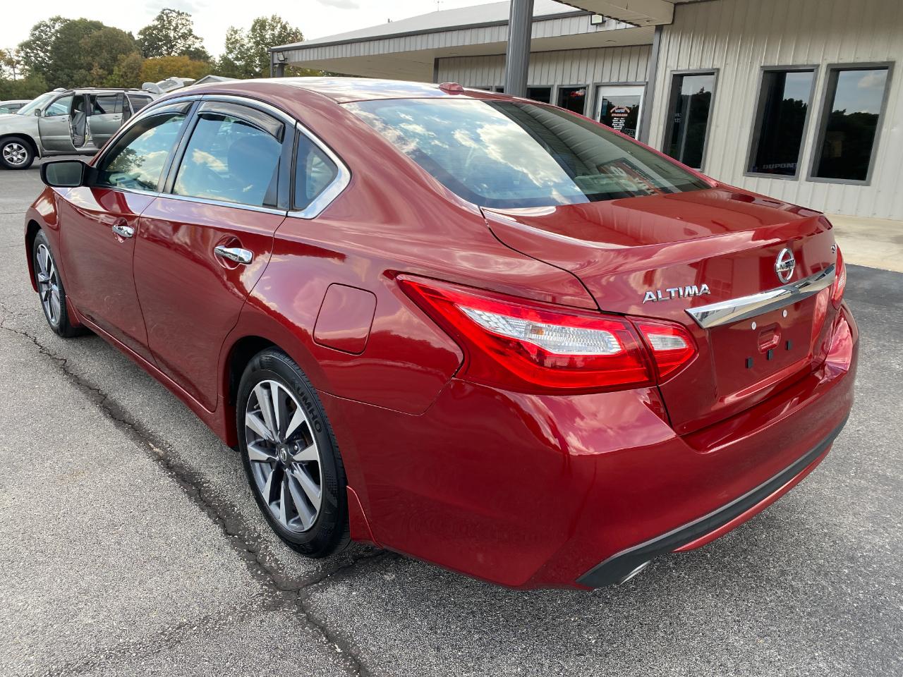 Nissan Altima 2.5 SV 2016