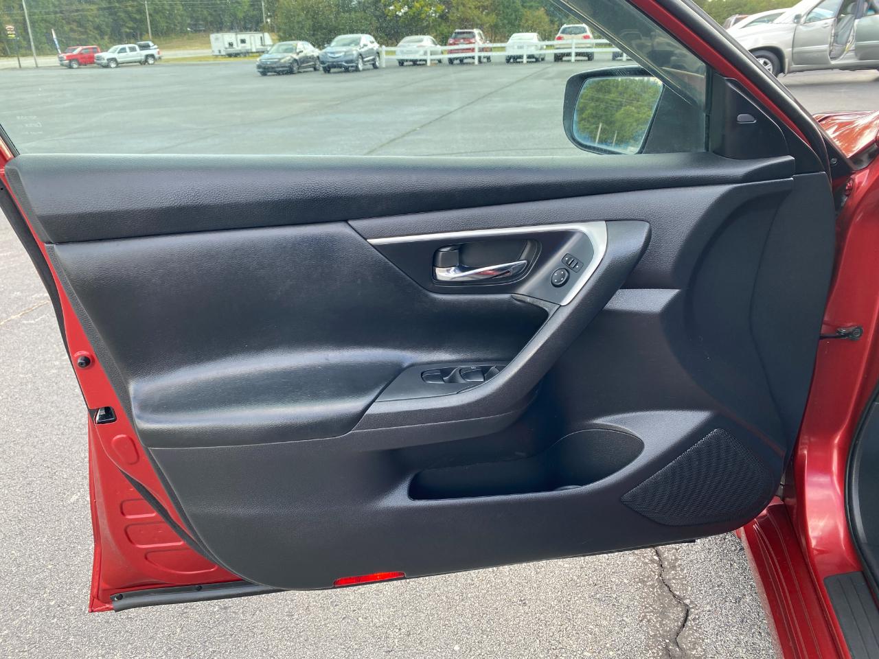 Nissan Altima 2.5 SV 2016