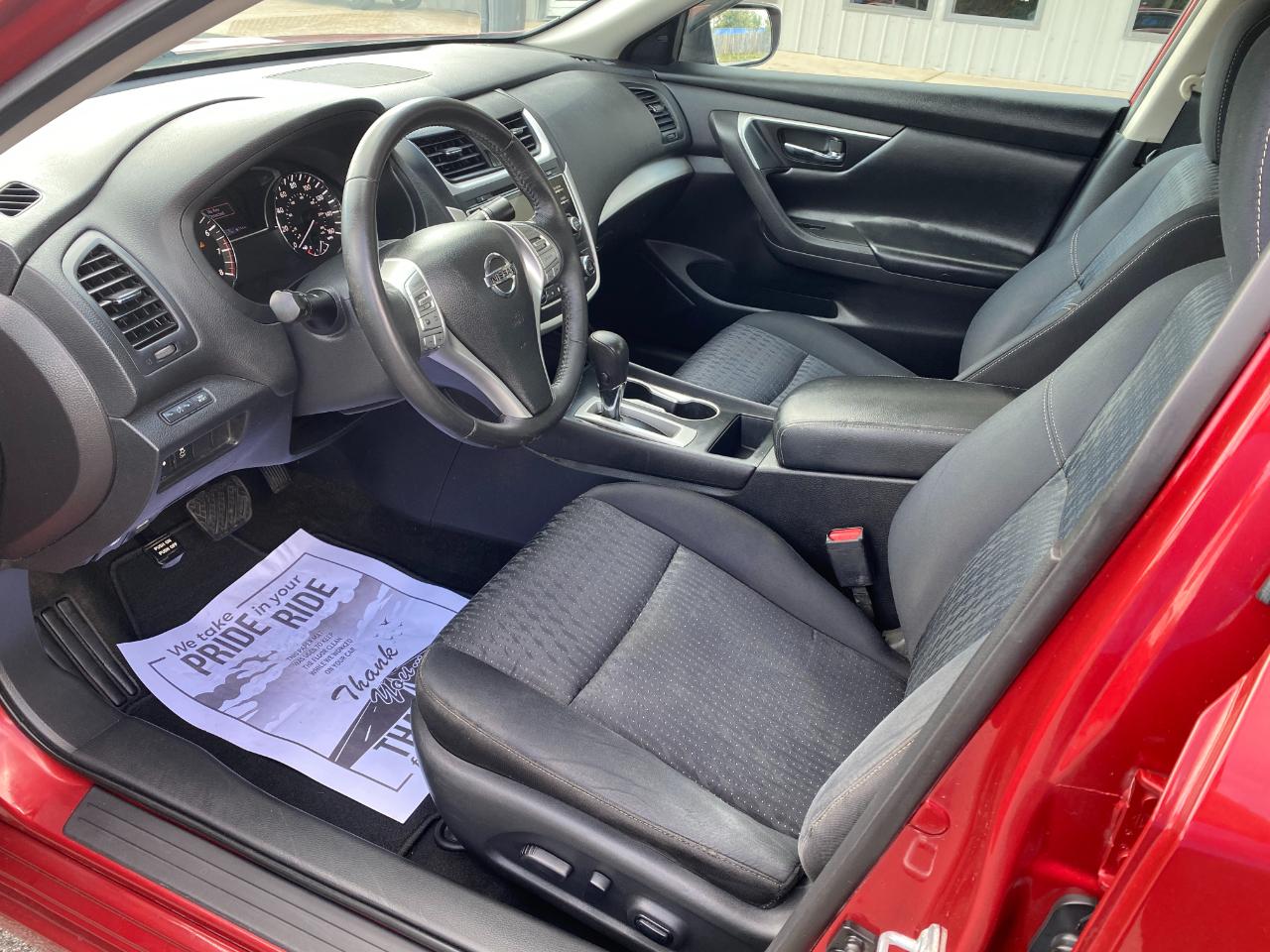 Nissan Altima 2.5 SV 2016