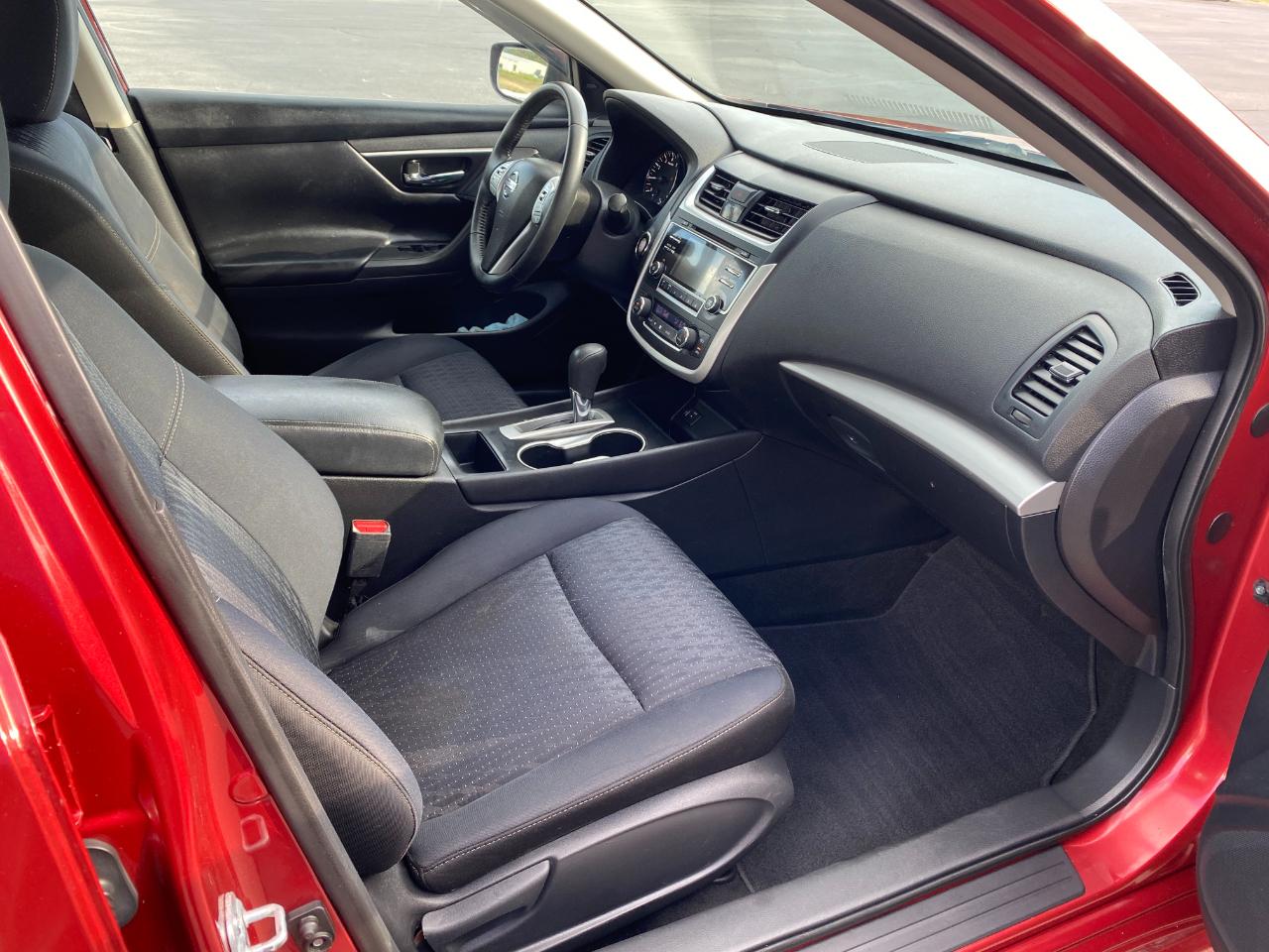 Nissan Altima 2.5 SV 2016