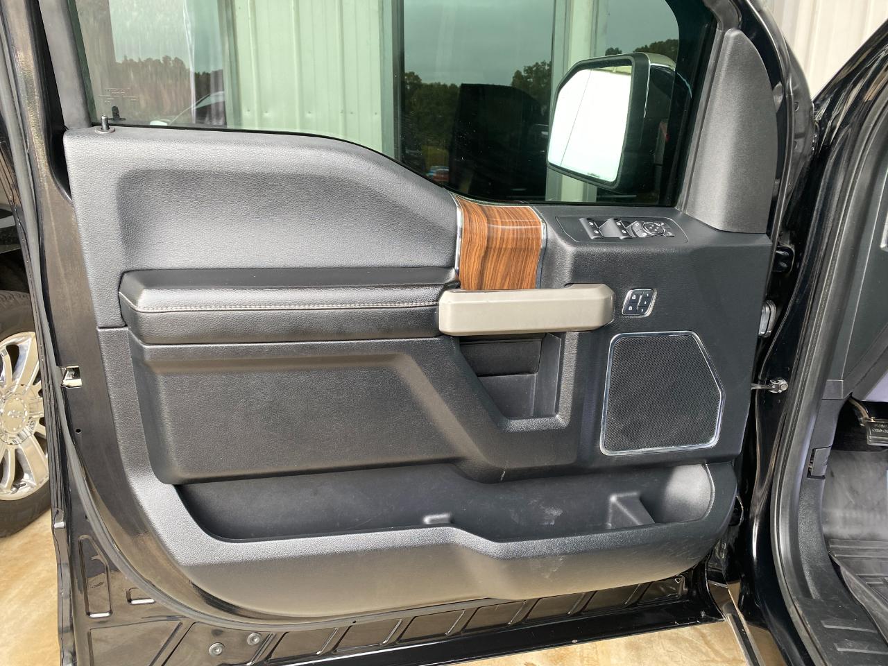 Ford F-150 Lariat SuperCrew 6.5-ft. Bed 4WD 2017