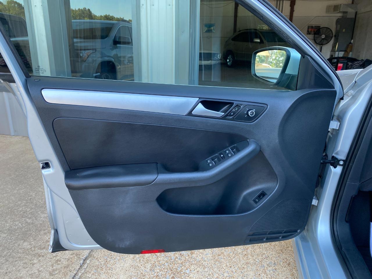 Volkswagen Jetta SE 2013
