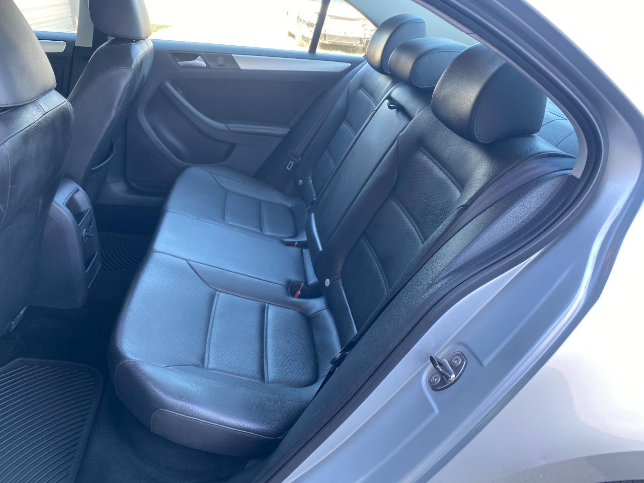 Volkswagen Jetta SE 2013