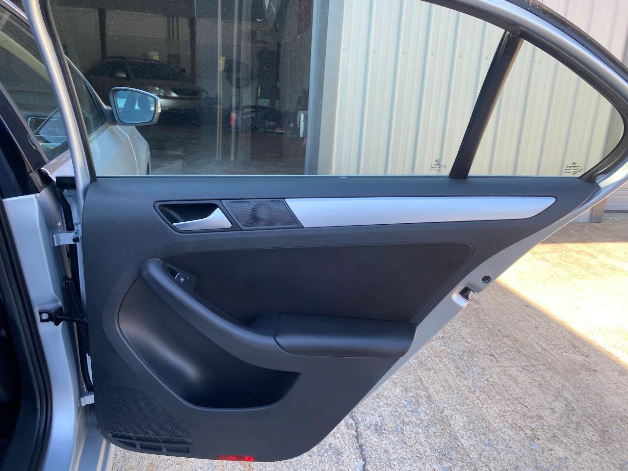 Volkswagen Jetta SE 2013
