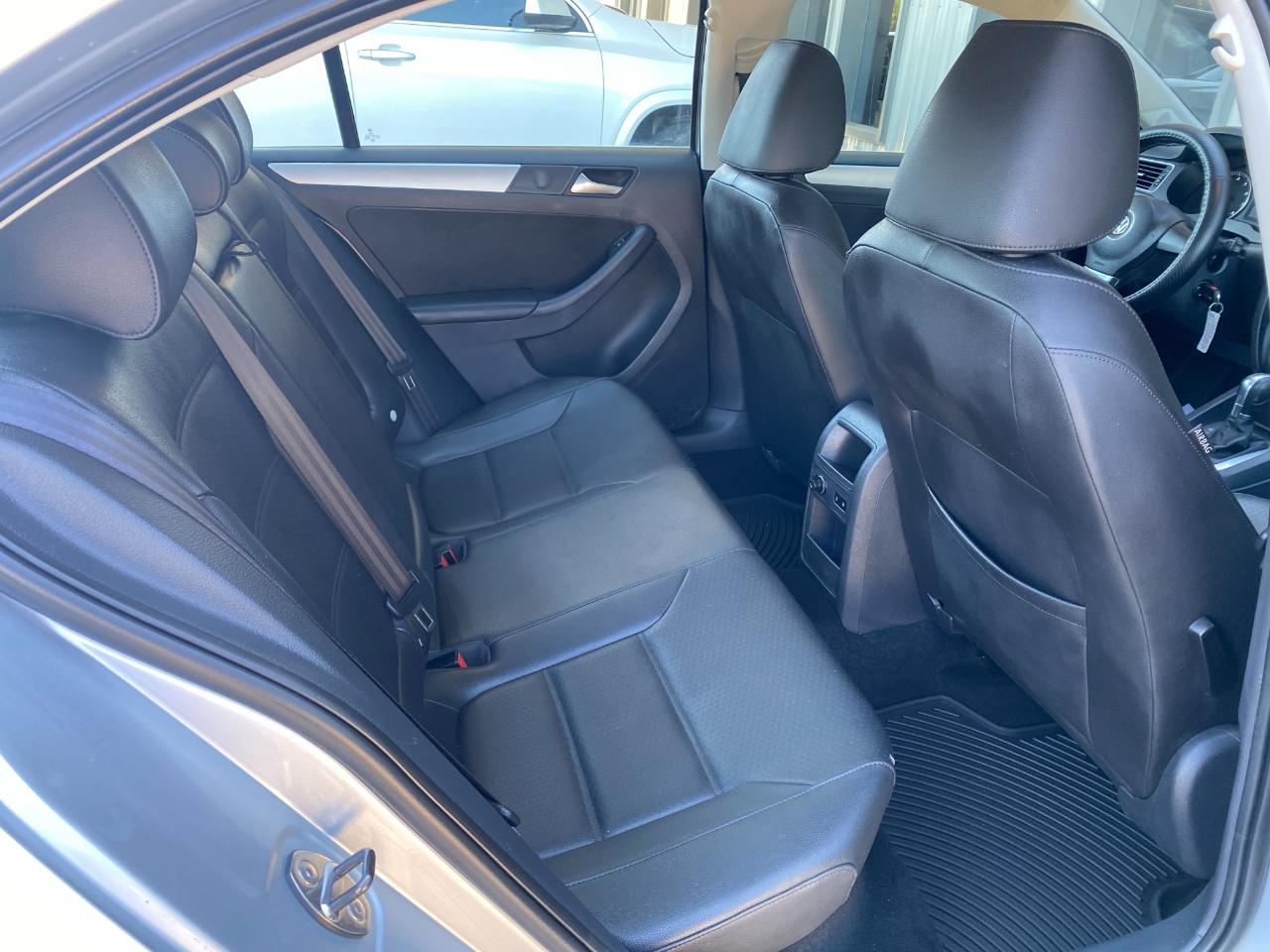 Volkswagen Jetta SE 2013