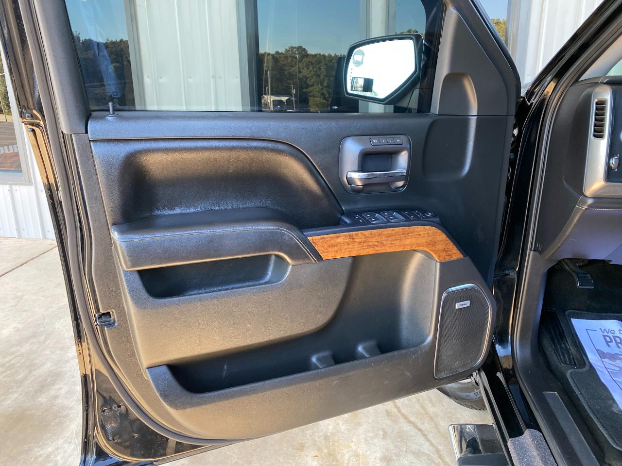 Chevrolet Silverado 1500 High Country Crew Cab 4WD 2017