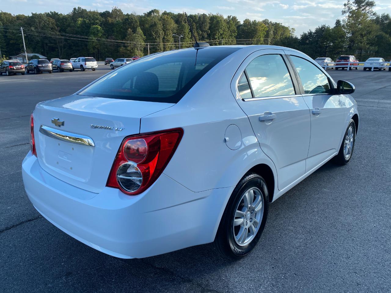 Chevrolet Sonic LT Auto Sedan 2015