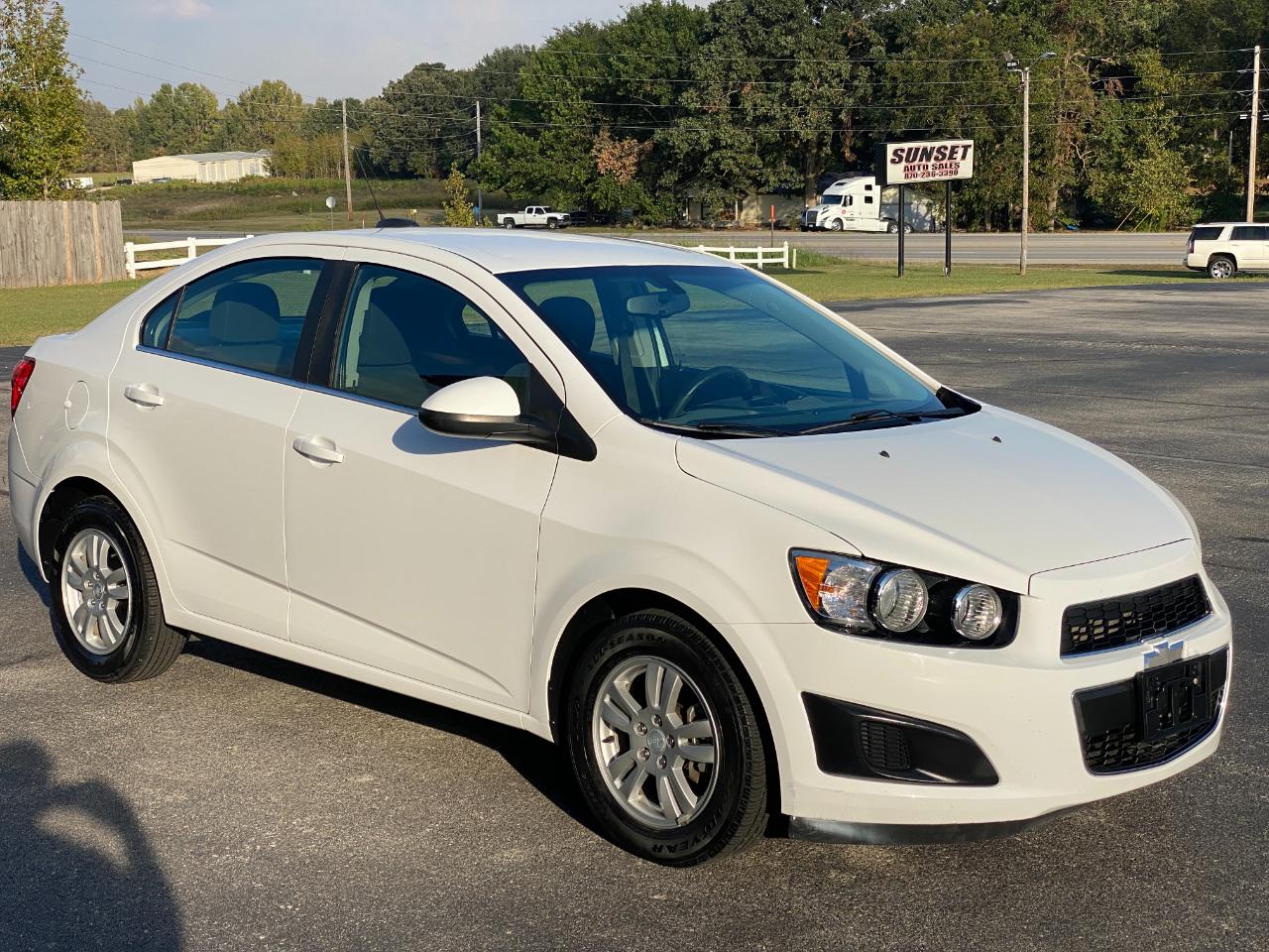 Chevrolet Sonic LT Auto Sedan 2015