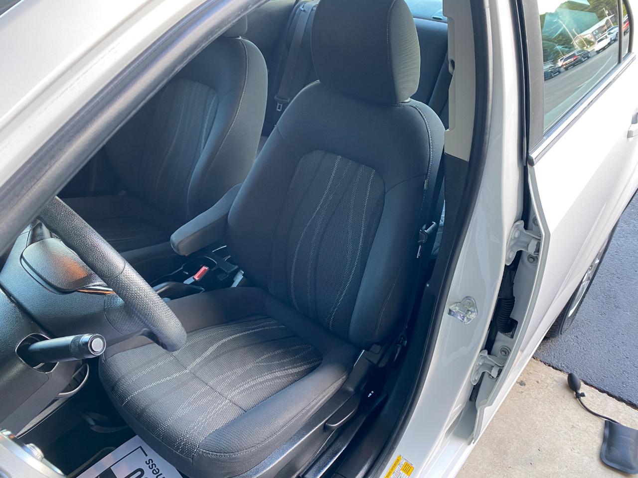 Chevrolet Sonic LT Auto Sedan 2015