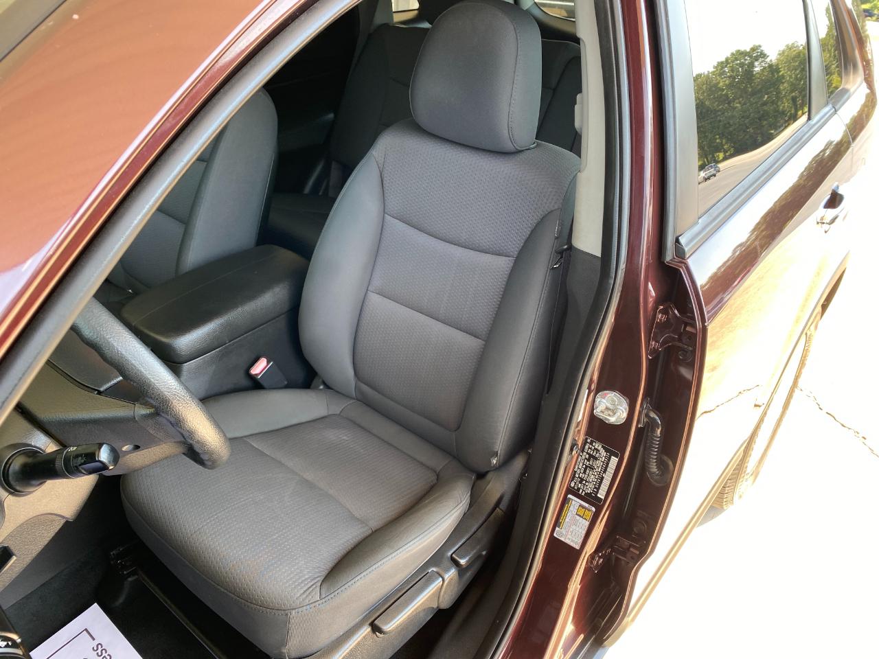 Kia Sorento LX 2WD 2013