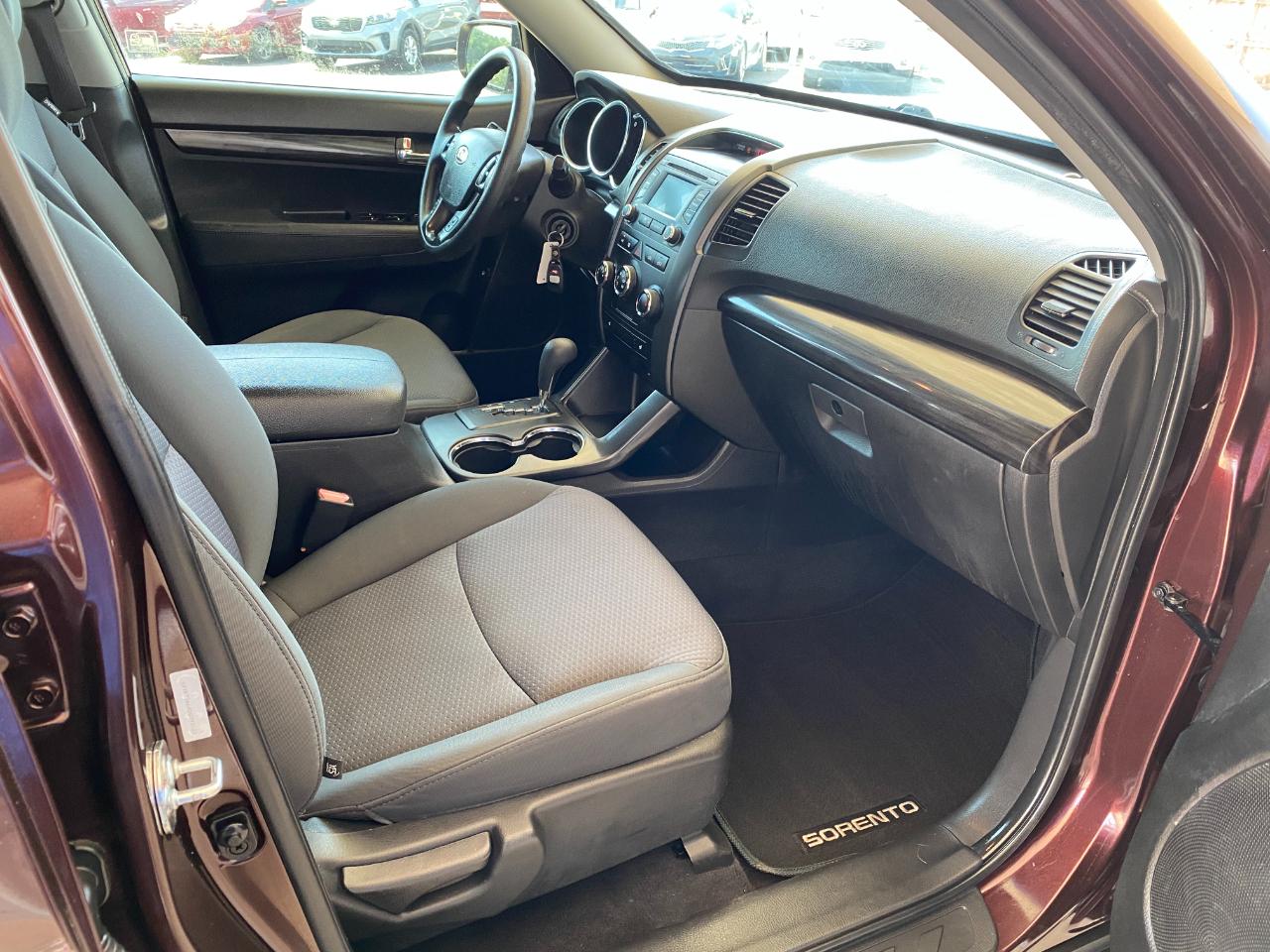 Kia Sorento LX 2WD 2013