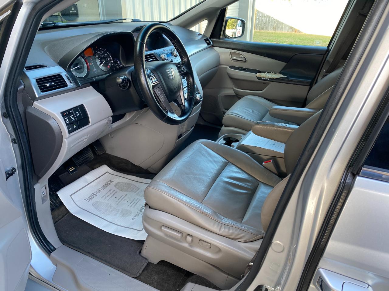 Honda Odyssey Touring 2012