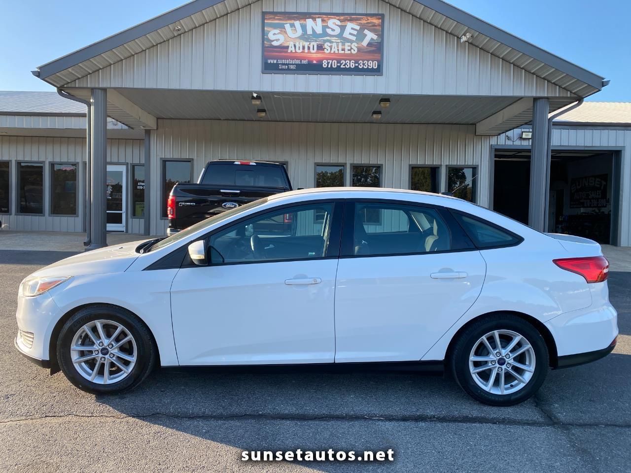 2016 Ford Focus SE Sedan