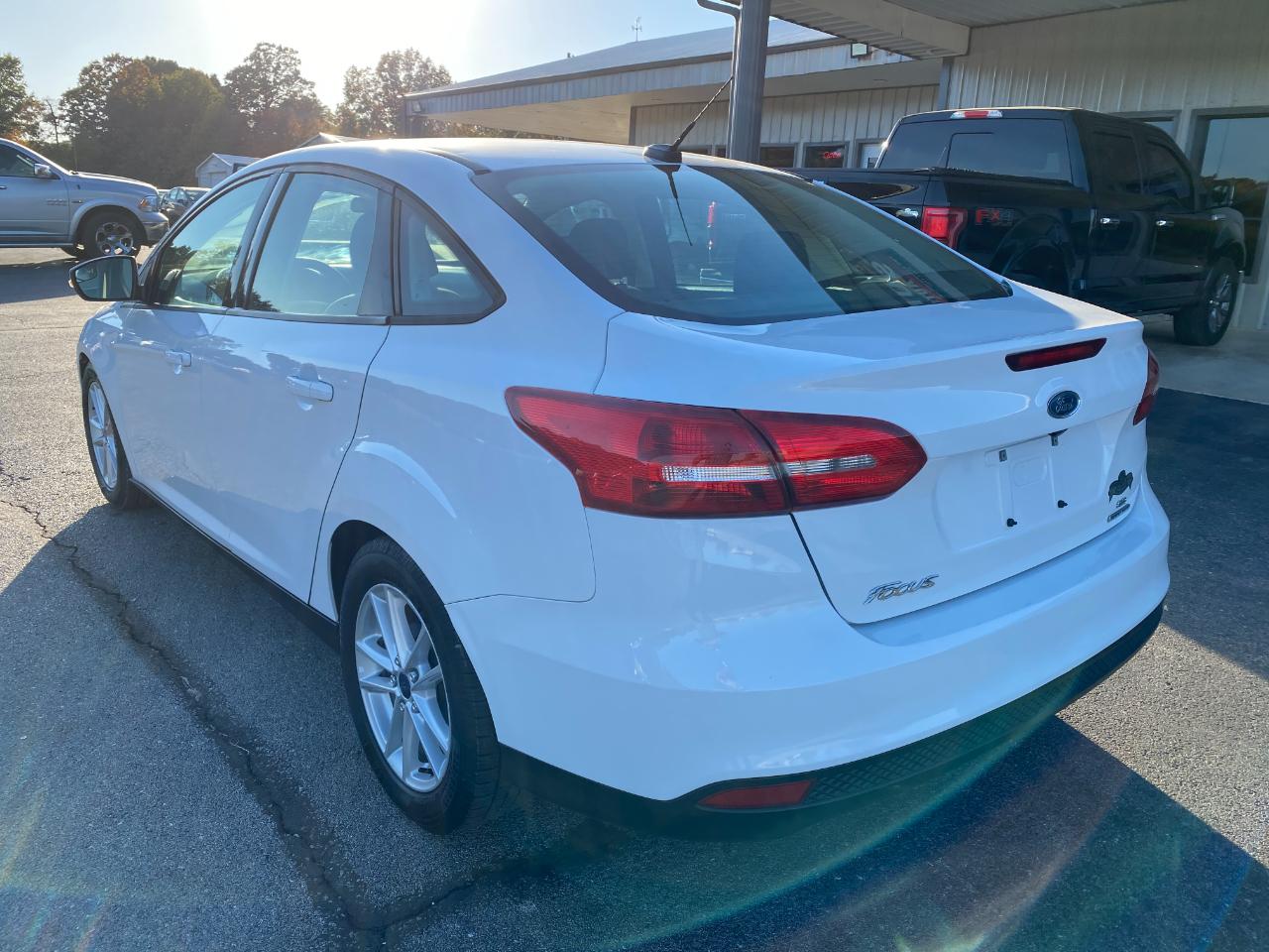 Ford Focus SE Sedan 2016