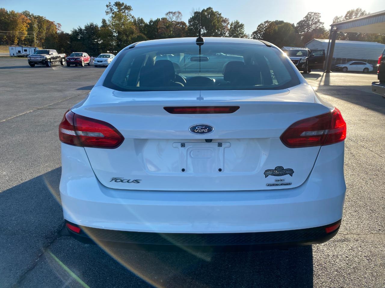 Ford Focus SE Sedan 2016