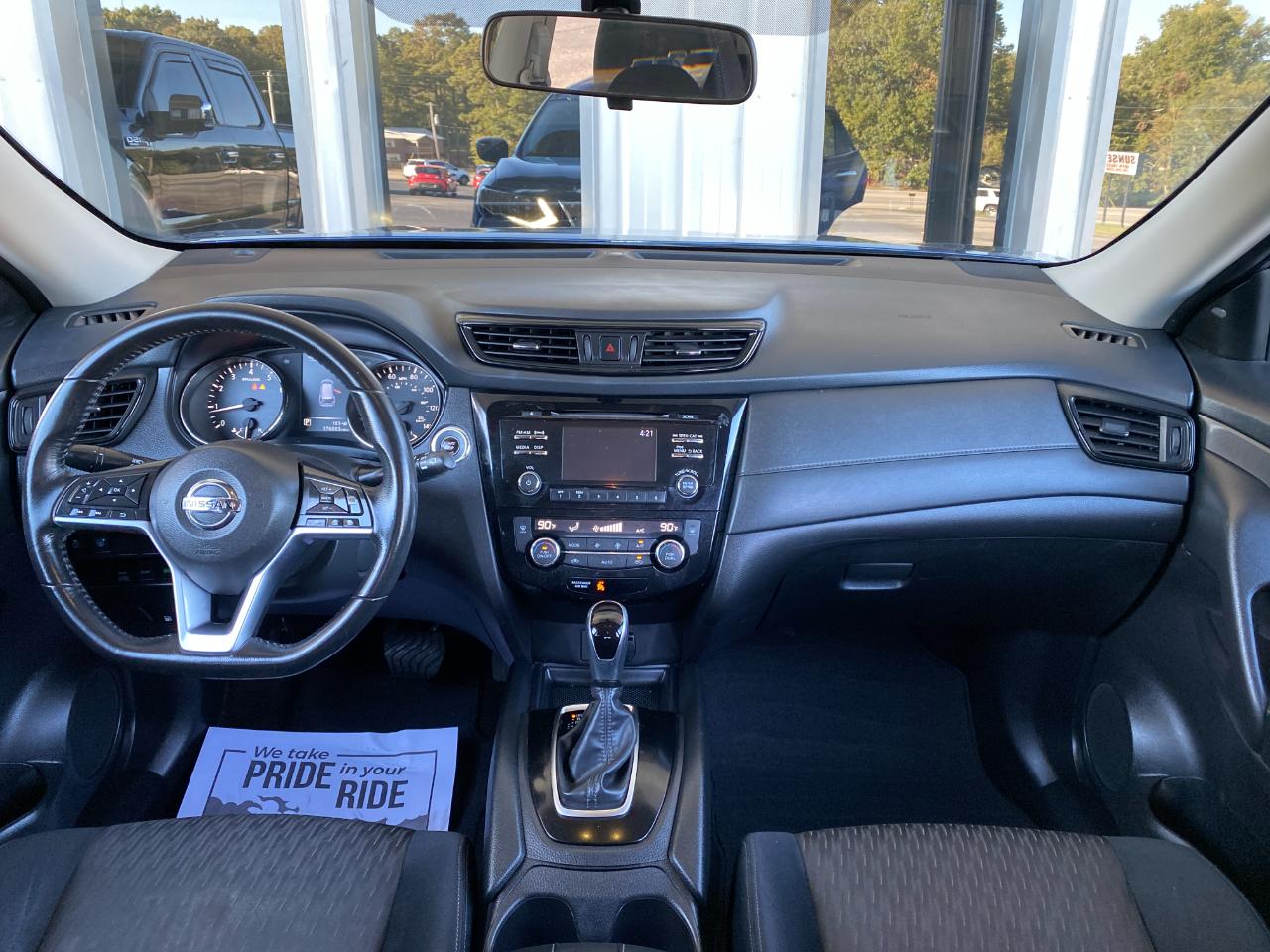 Nissan Rogue SV AWD 2017