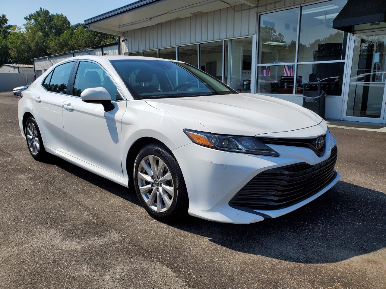 2019 Toyota Camry XLE Auto (Natl)