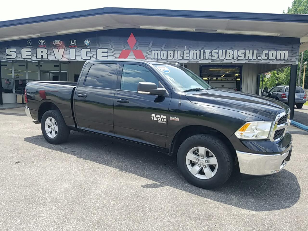 2020 RAM 1500 Classic SLT 4x4 Crew Cab 5'7" Box
