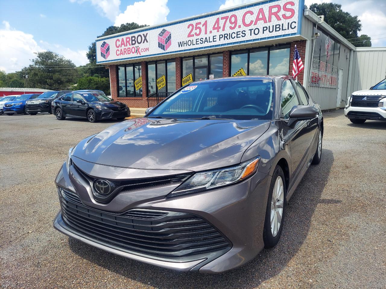 2020 Toyota Camry LE Auto (Natl)