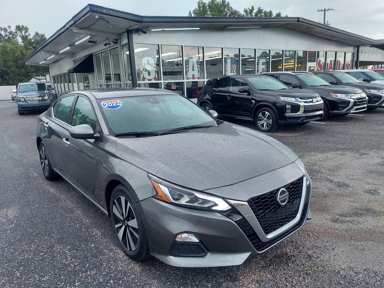 2022 Nissan Altima SV