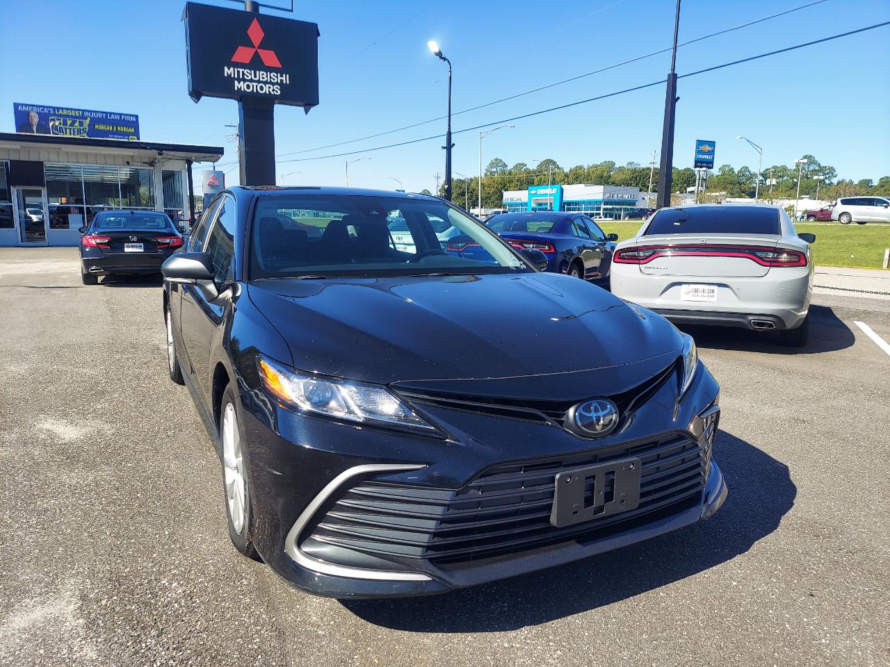 Toyota Camry LE Auto (Natl) 2021