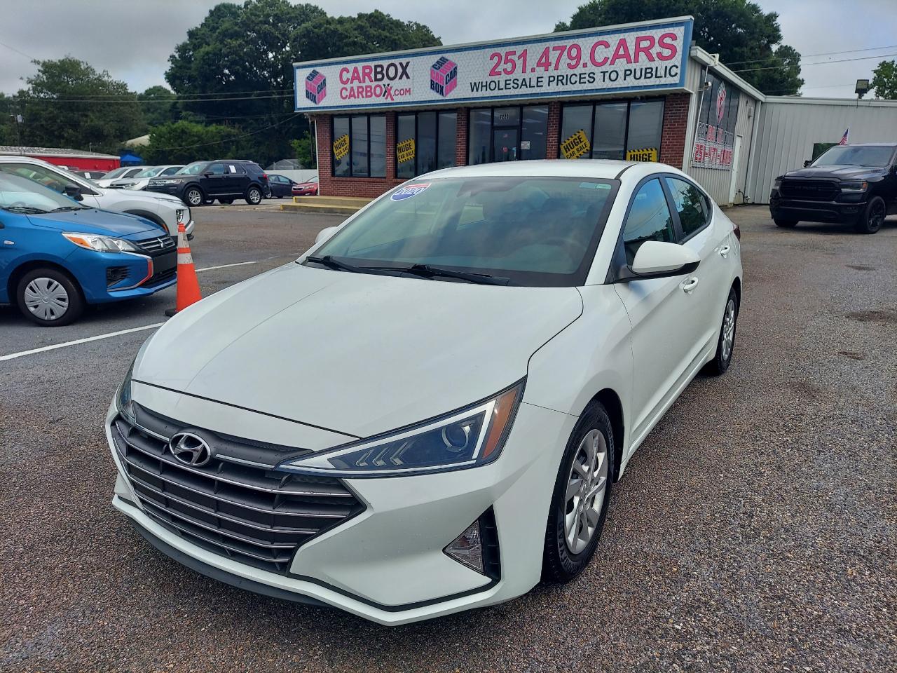 2020 Hyundai Elantra SE IVT