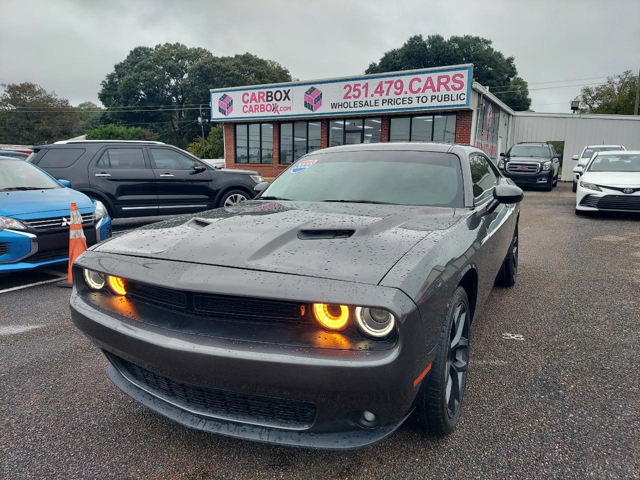 2022 Dodge Challenger SXT RWD